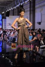 at Gitanjali Tour De India fashion  show in Trident, Mumbai on 6th Feb 2011 (146).JPG